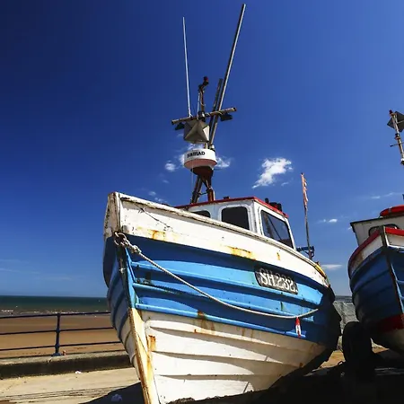 Peasholm Place - Hot Tub Hire At Additional Cost Available - Overlooking Peasholm Park - Near And North Bay Amenities * 斯卡伯勒