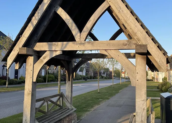 Hébergement de vacances Peasholm Place - Hot Tub Hire At Additional Cost Available - Overlooking Peasholm Park - Near And North Bay Amenities With 2 Spaces On Driveway *